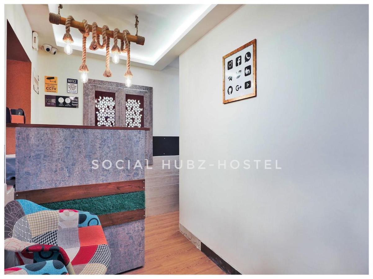 Social Hubz Hostel Mumbai Exterior photo